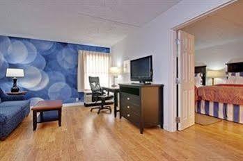 Doubletree By Hilton Buffalo-amherst Hotel 4*