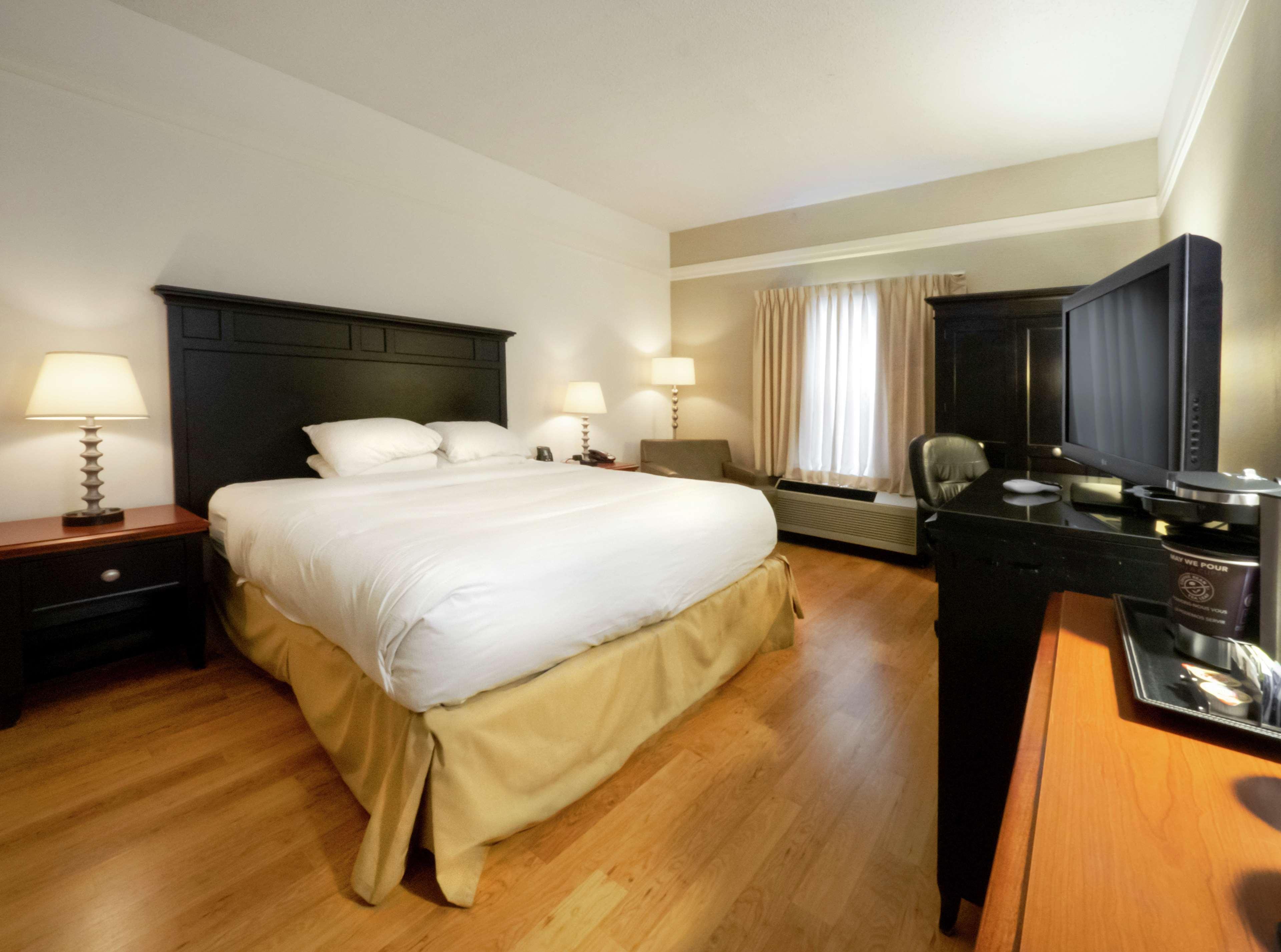 Doubletree By Hilton Buffalo-amherst Hotel 4*