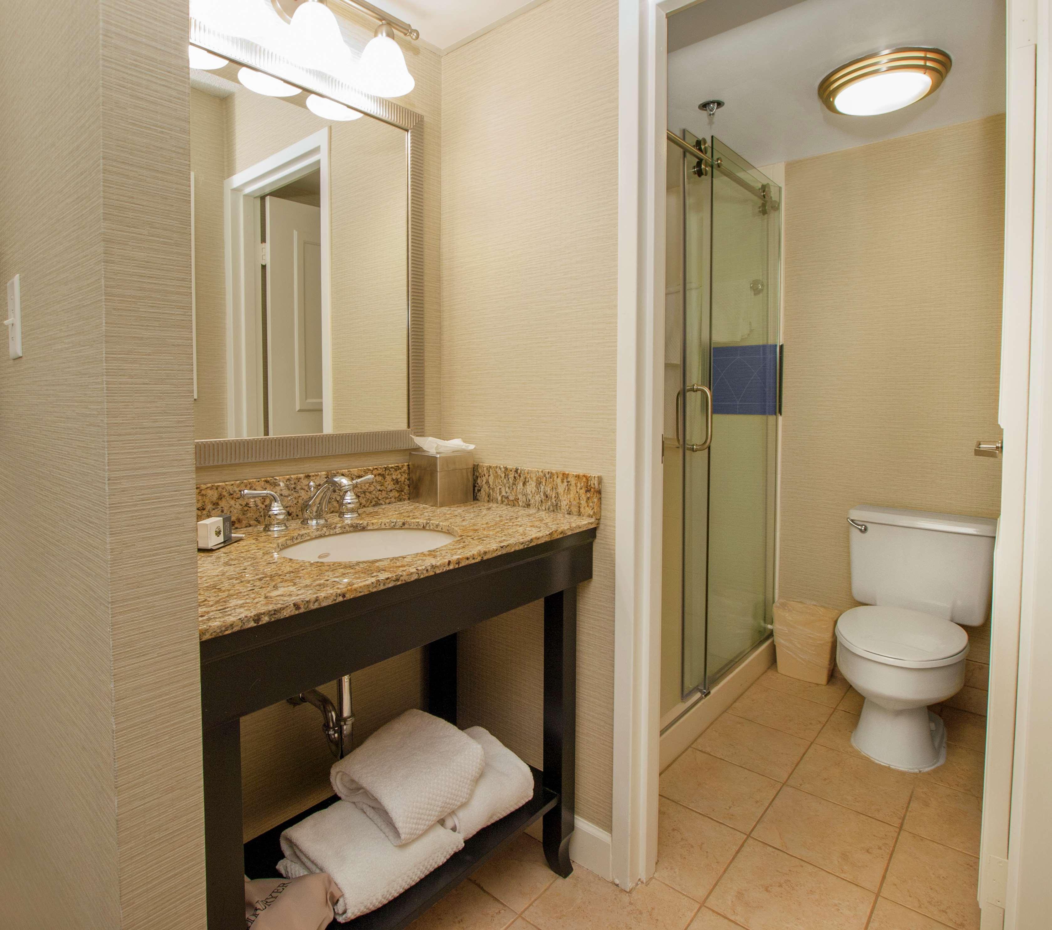 Doubletree By Hilton Buffalo-amherst 4*