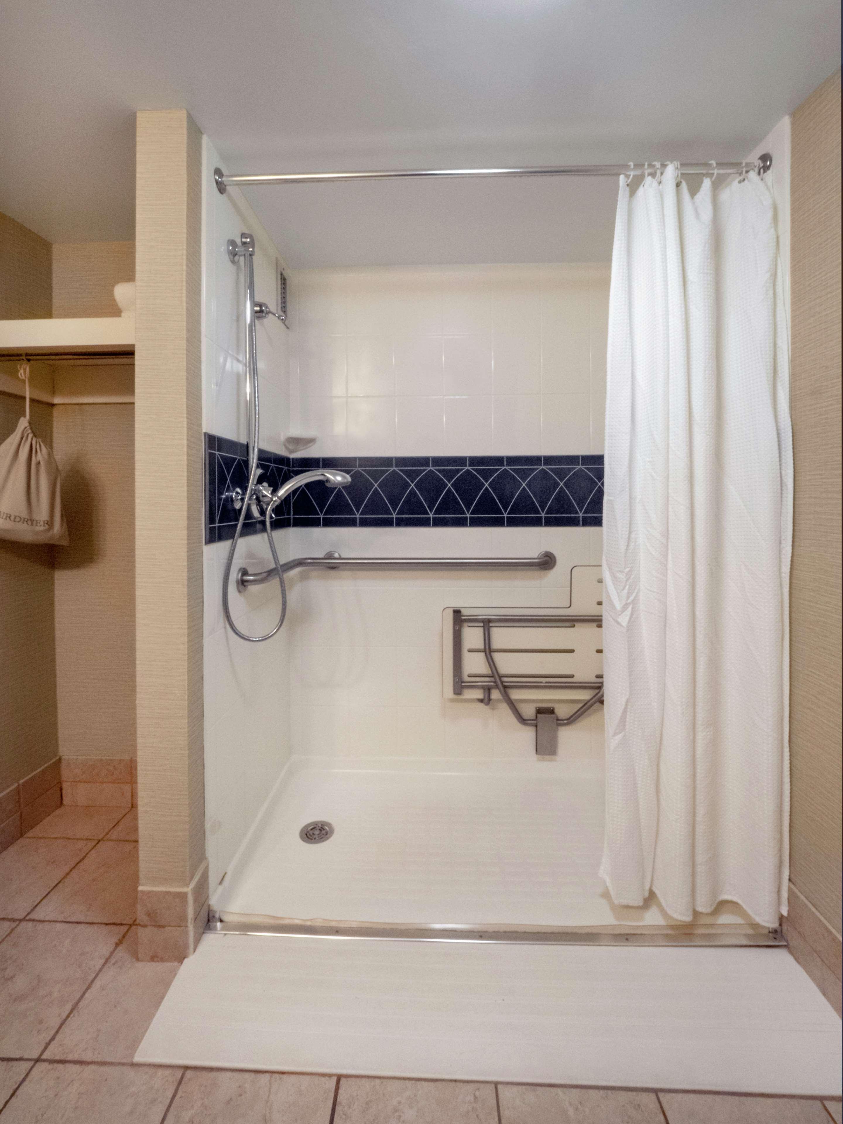 Doubletree By Hilton Buffalo-amherst