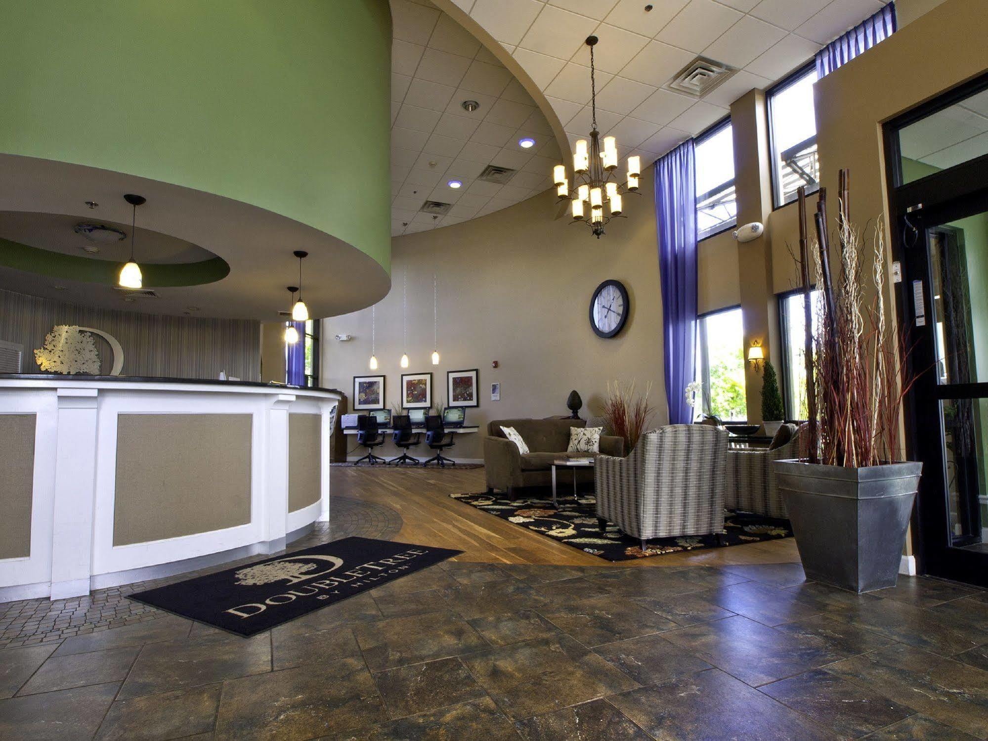 Doubletree By Hilton Buffalo-amherst Hotel Amherst